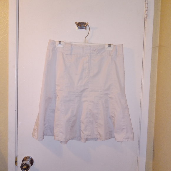 Anne Taylor LOFT Skirt - Picture 1 of 4